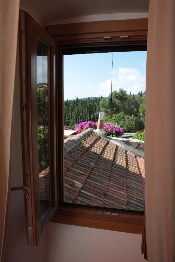 Luxury Stone Villa Фискардон Экстерьер фото
